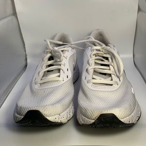 Nike Revolution women’s running sneakers